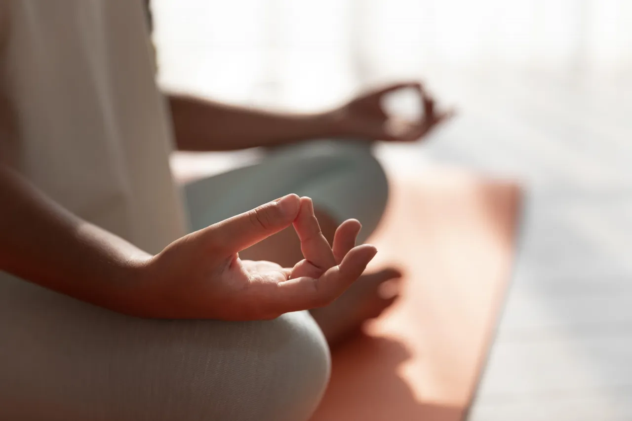 L'atelier des grands : yoga au musée